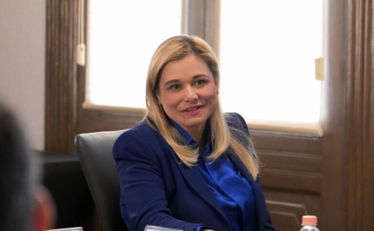 Maru Campos rechaza comparecer ante el Senado por caso CIA: «No es obligatorio»