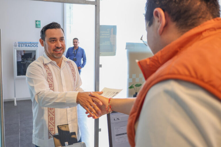 Homero Barrera propone apoyo económico mensual para capacitación laboral de jóvenes en Querétaro