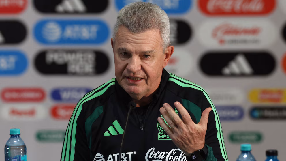 Javier Aguirre responde a Amaury Vergara: «El que no venga hoy, queda fuera del Mundial»
