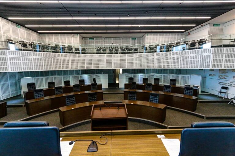 Morena acusa “campaña de odio y desinformación” del PAN tras petición de quitarles el registro