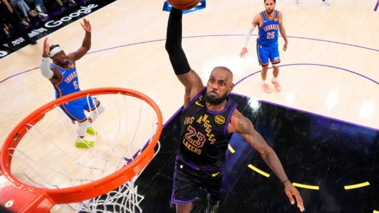 LeBron James mantiene la incertidumbre sobre su retiro tras eliminación de los Lakers