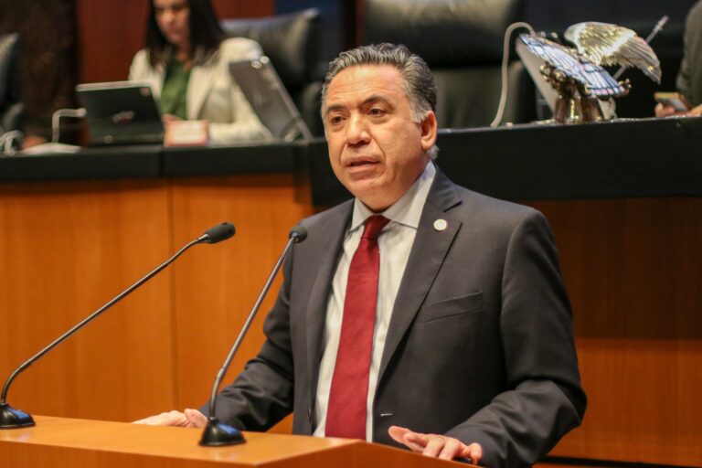 Enrique Inzunza, senador acusado en EE. UU., apela al patriotismo frente a «injerencias externas»