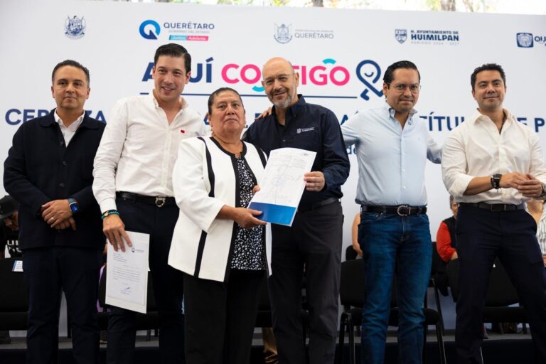 Gobierno de Querétaro entrega 461 escrituras públicas y brinda certeza jurídica a familias de la Zona Metropolitana