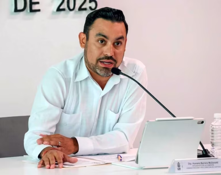 Morena Denuncia Intimidación de USEBEQ contra Directores de Escuelas en Querétaro