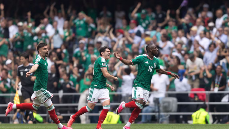 México vs Ecuador: Horario, dónde ver y el único antecedente en Mundiales rumbo a Dieciseisavos