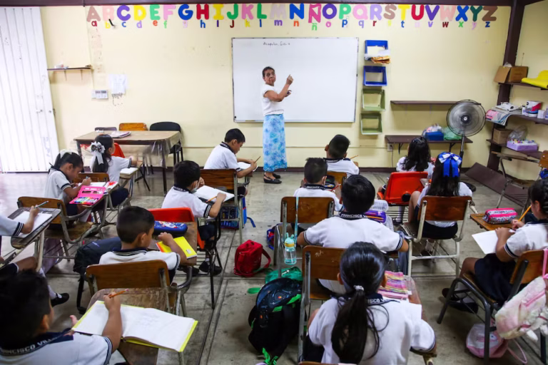 Calendario escolar sin cambios en Querétaro por la Copa Mundial 2026: Sedeq descarta suspensión de clases