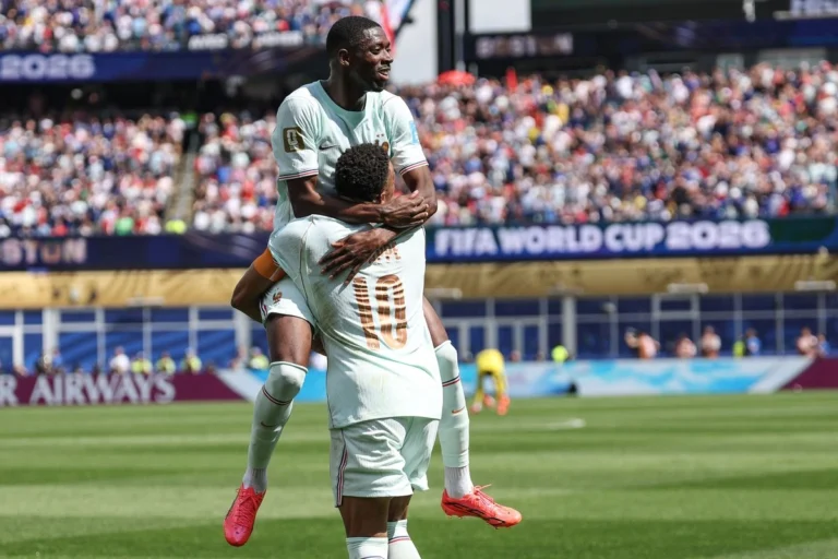 Francia mantiene el paso perfecto rumbo a octavos tras golear a Noruega en Boston