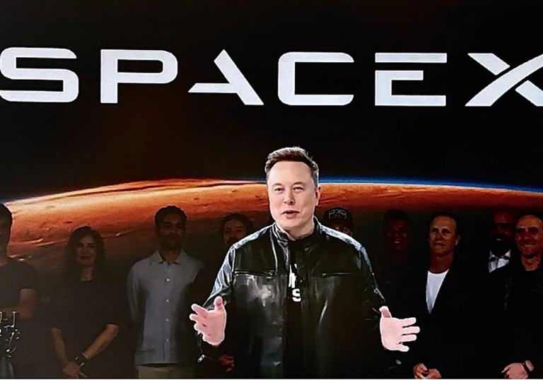 Elon Musk se convierte en el primer billonario del mundo tras la histórica salida a bolsa de SpaceX