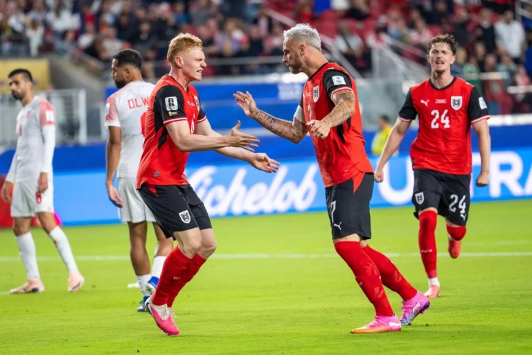 Austria vence 3-1 a Jordania en un histórico regreso a las Copas del Mundo