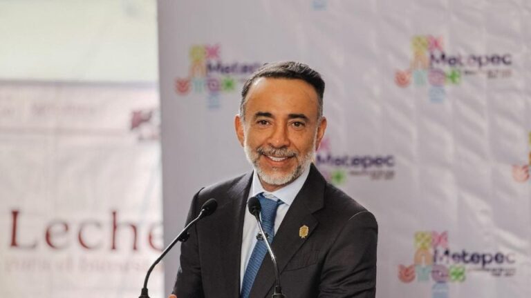 Alcalde de Metepec irrumpe con escoltas armados en club deportivo y ofrece disculpas por presunta agresión