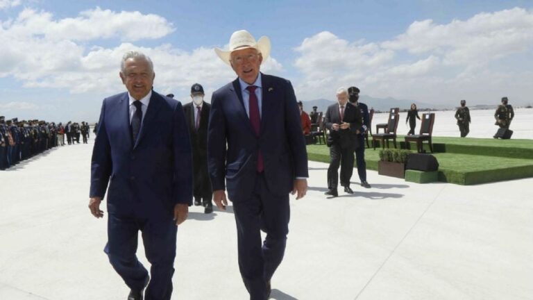 Ken Salazar revela que a López Obrador le preocupaba la información de «El Mayo» Zambada a EE. UU.