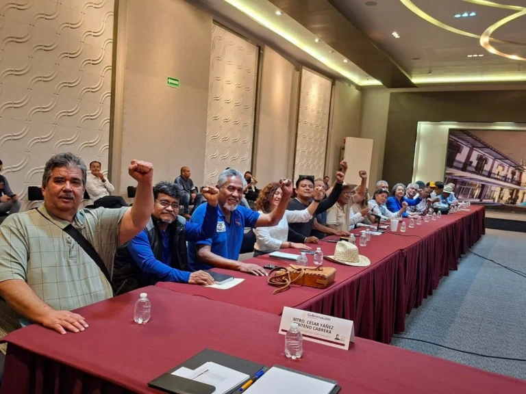 Gobierno de México propone a la CNTE una aseguradora pública de pensiones para destrabar el conflicto magisterial