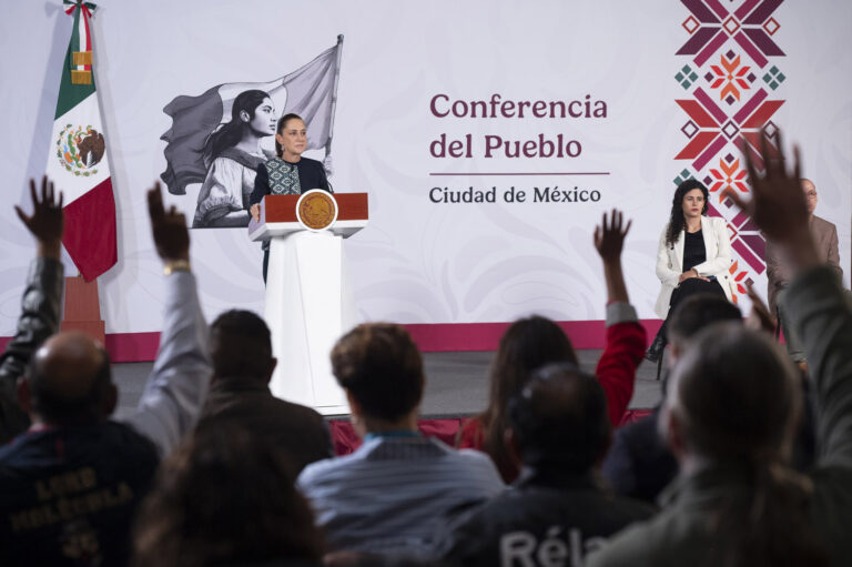Sheinbaum anuncia decreto anticorrupción y evalúa impactos ambientales y energéticos en México