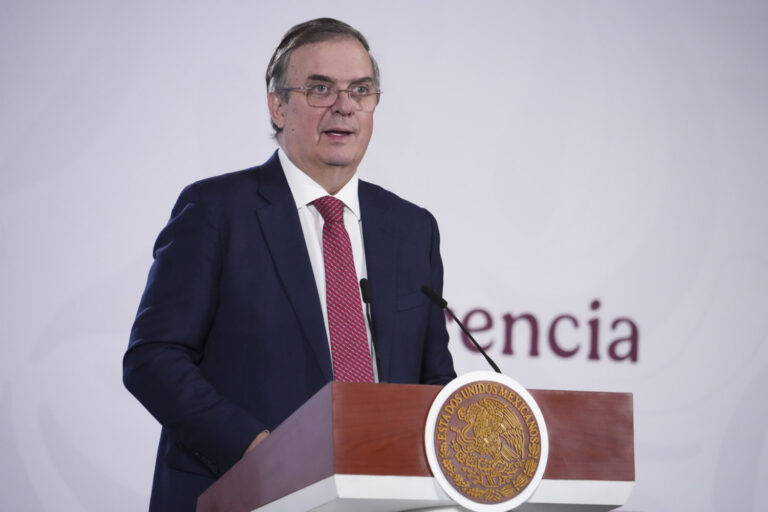 México busca igualar las tarifas arancelarias del acero con EE. UU. respecto a Inglaterra, señala Marcelo Ebrard