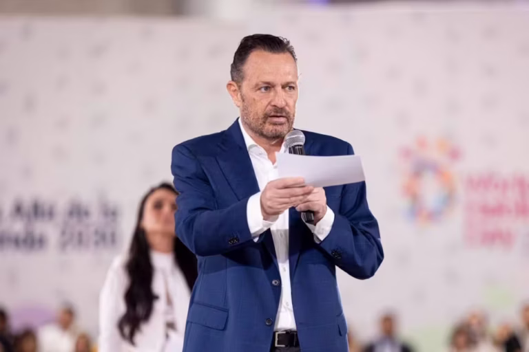 SEP resalta iniciativa digital en Querétaro para regular el uso de dispositivos en escuelas