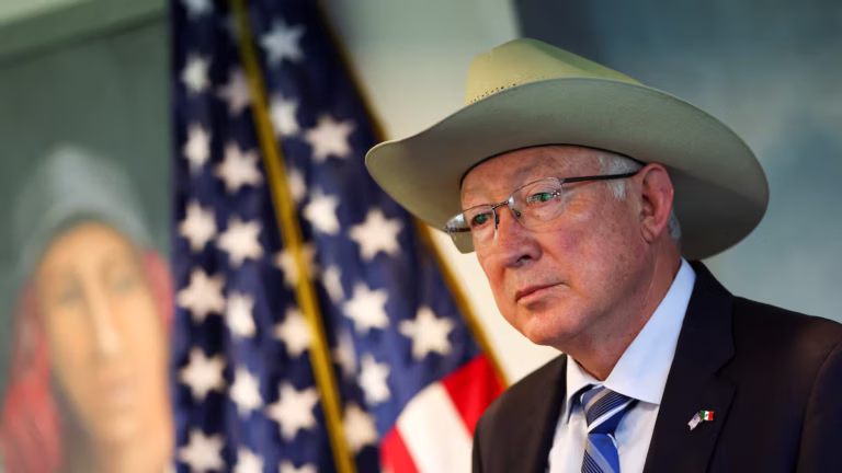 Ken Salazar responde a Sheinbaum sobre la captura de El Mayo Zambada