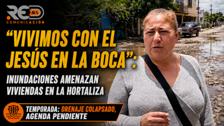 Estancamiento de agua y brote de drenaje generan riesgos sanitarios en la colonia Carrillo