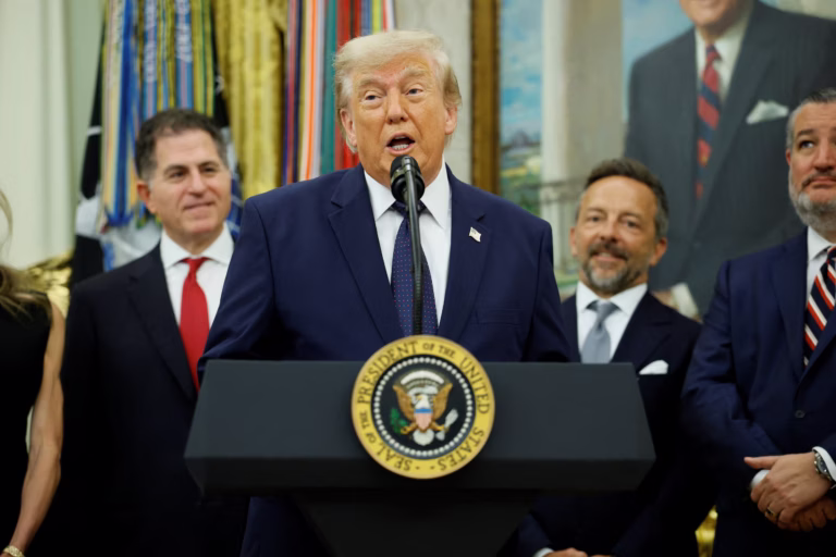 Donald Trump Revela que Vio la Eliminación de México Ante Inglaterra: «No Podía Apartar la Vista»