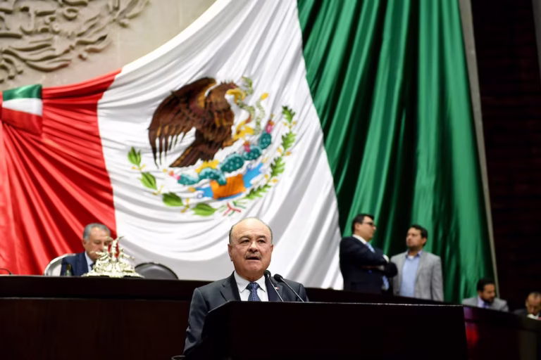 El PAN asegura que no existen pruebas contra Ernesto Ruffo por presunto huachicol fiscal