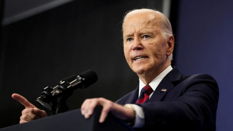 Revelan audios de Joe Biden compartiendo datos clasificados con su biógrafo
