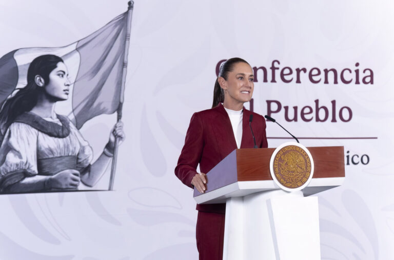 Sheinbaum defiende lineamientos de audiencias: «Es mejor la regulación que la censura»