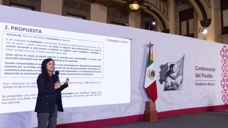Presentan iniciativa de reforma para exigir la renuncia a la doble nacionalidad a quienes busquen la presidencia o una gubernatura