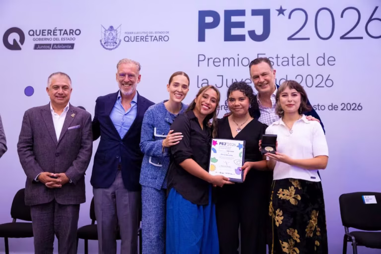 Mauricio Kuri entrega el Premio Estatal de la Juventud 2026 en Querétaro
