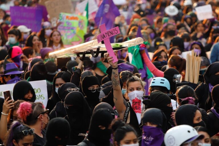 Feministas marcharán en Querétaro este 28S por el aborto legal y seguro