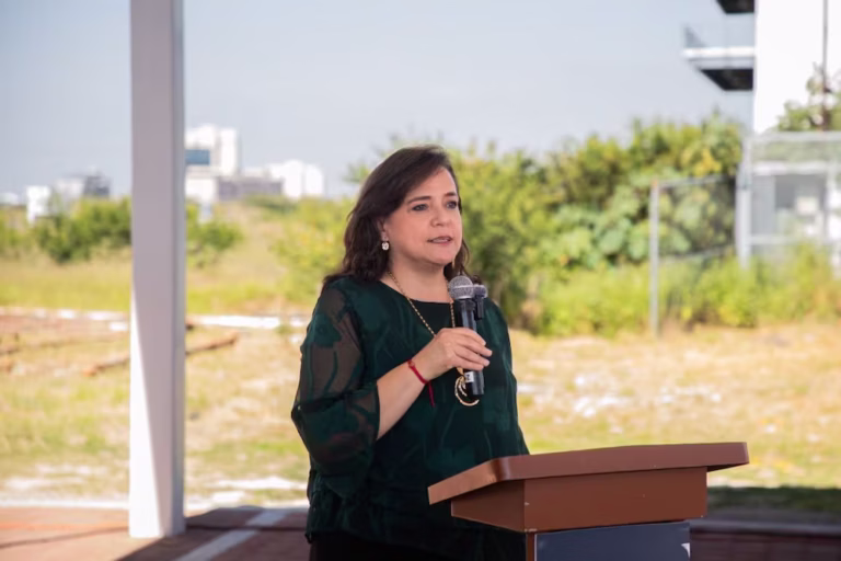 Rectora de la UAQ respalda filtros de honorabilidad para candidaturas en Querétaro