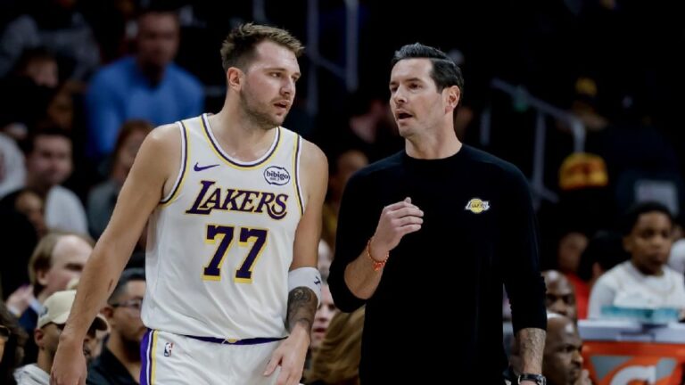 Los Lakers de Los Ángeles se venden por la cifra récord de 12 mil 500 millones de dólares a Josh Kushner y Bob Iger.