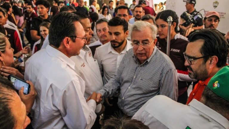 Detienen en EE. UU. a exdirector del Deporte de Guasave con 111 mil pastillas de fentanilo