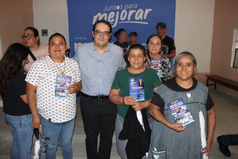 Memo Vega rinde cuentas en comunidades de San Juan del Río por su Informe de Actividades