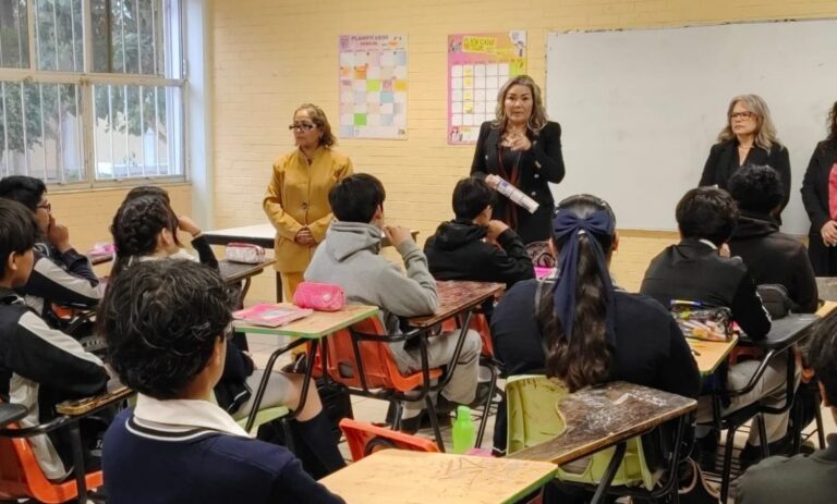 Garantizan lugar a más de 356 mil estudiantes de educación básica en Querétaro para el ciclo 2026-2027