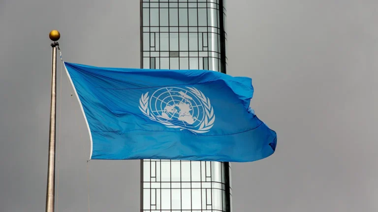 Volker Türk advierte en la ONU sobre el riesgo existencial de la inteligencia artificial