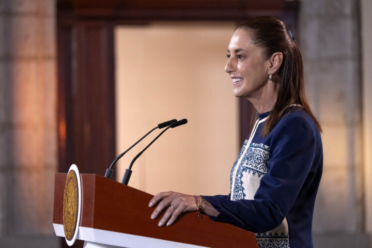 Escuelas públicas obtuvieron los mejores resultados en la prueba PISA, afirma Claudia Sheinbaum