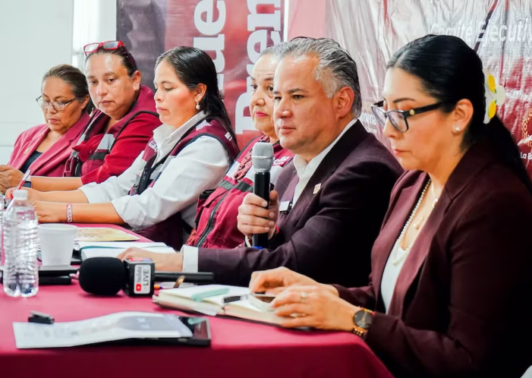 Santiago Nieto rechaza someterse al polígrafo propuesto por Mauricio Kuri en Querétaro