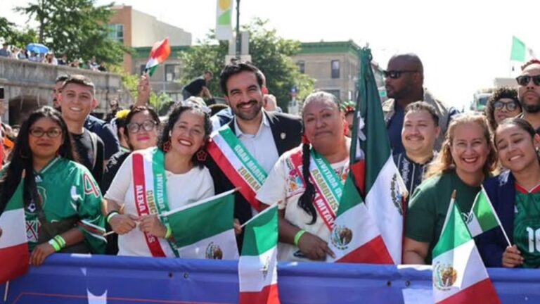 Zohran Mamdani encabezó el desfile de la Independencia de México en Brooklyn