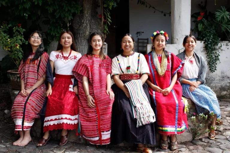 Mujeres de Oaxaca presentan concierto de música experimental en Bellas Artes