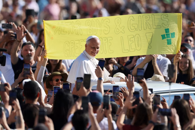 El papa León XIV será intervenido quirúrgicamente por un nódulo pulmonar previo a su gira por América Latina