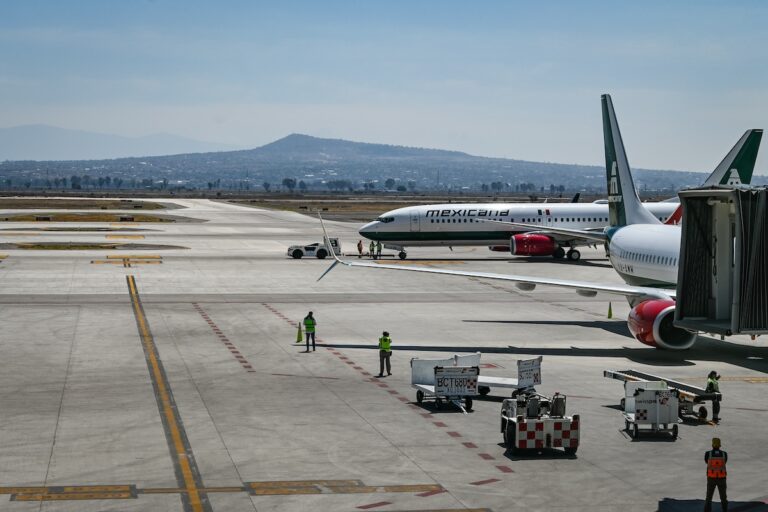 Estados Unidos levanta restricciones a aerolíneas mexicanas para operar rutas desde el AICM y el AIFA
