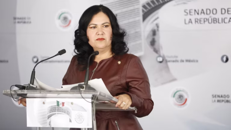Reportan presunta detención de Alejandra León Gastélum, exsenadora por Baja California, en la frontera con EE. UU.