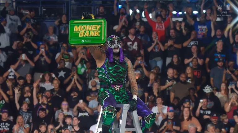 Penta Zero Miedo gana el maletín de Money in the Bank 2026 y hace historia en la WWE