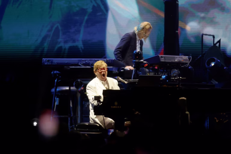 Elton John regresa a México tras 14 años con «Farewell to México» y un setlist exclusivo de 21 canciones