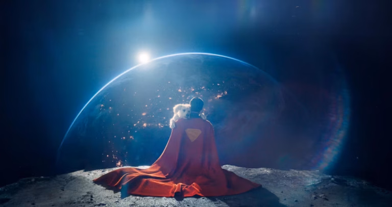 James Gunn detalla por qué el DCU evita copiar el modelo de Marvel Studios